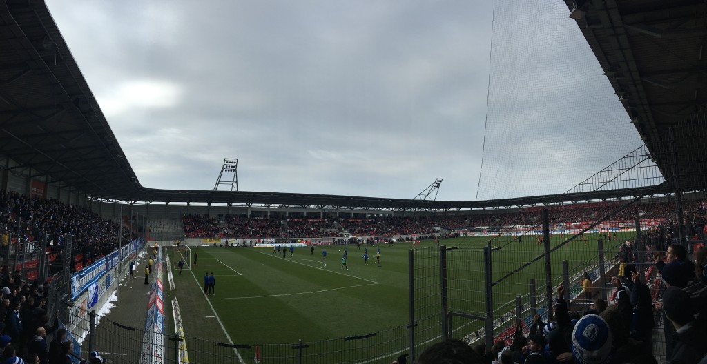 Das Kurt-Wabbel-Stadion, jetzt Erdgas Sportpark, in Halle