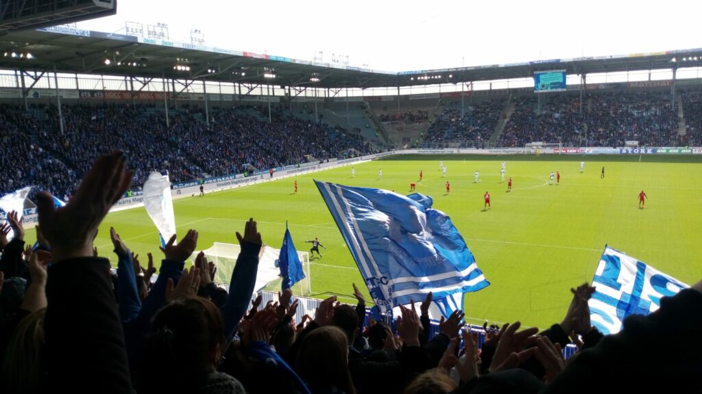 Blick aus Block U gegen Viktoria Köln